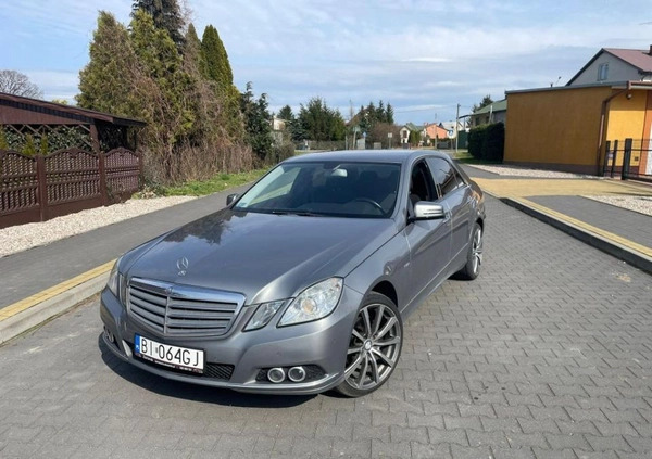 Mercedes-Benz Klasa E cena 42900 przebieg: 246100, rok produkcji 2010 z Białystok małe 121